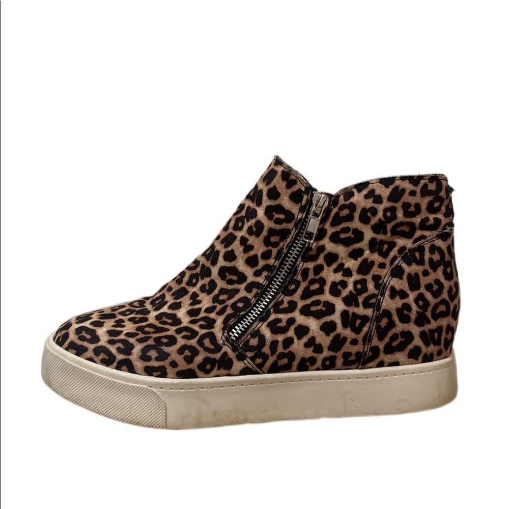 SODA Cheetah Women’s Booties